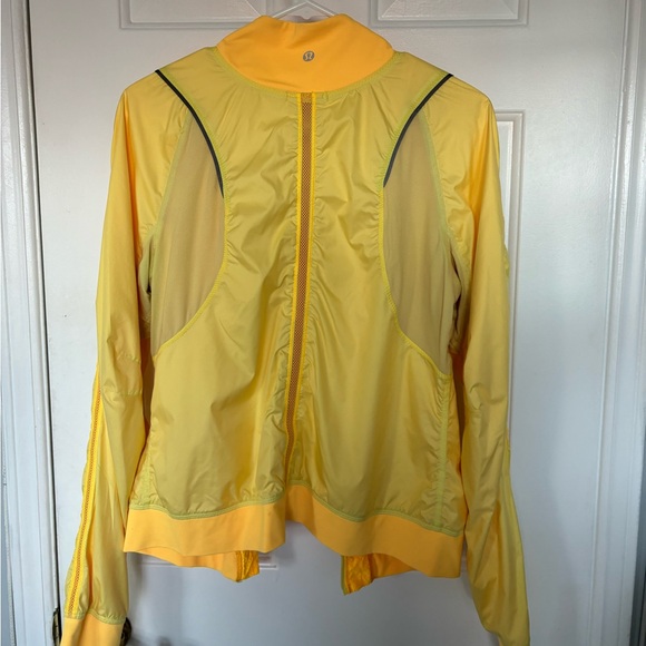 Lululemon Reversible Windbreaker/Track Jacket - Size 10 - Picture 13 of 13